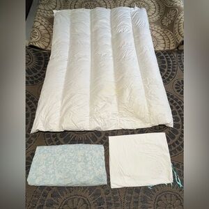 Luxurious Goose Feather Down Queen White Comforter Includes cover/xtra duvet